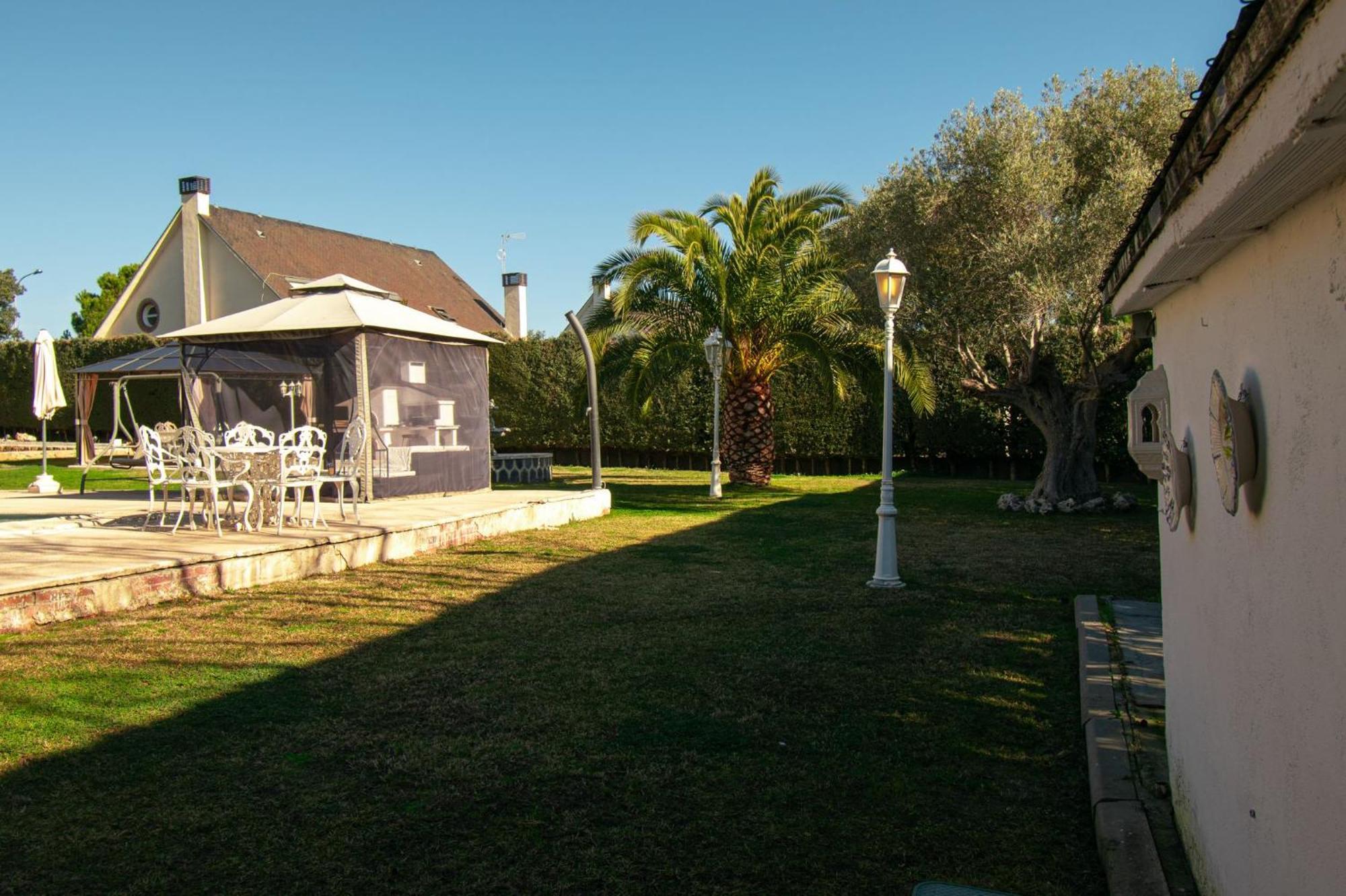 Villa Quiroga Villaviciosa de Odón 外观 照片